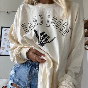 OliveLynn HANG LOOSE LONG SLEEVE TEE